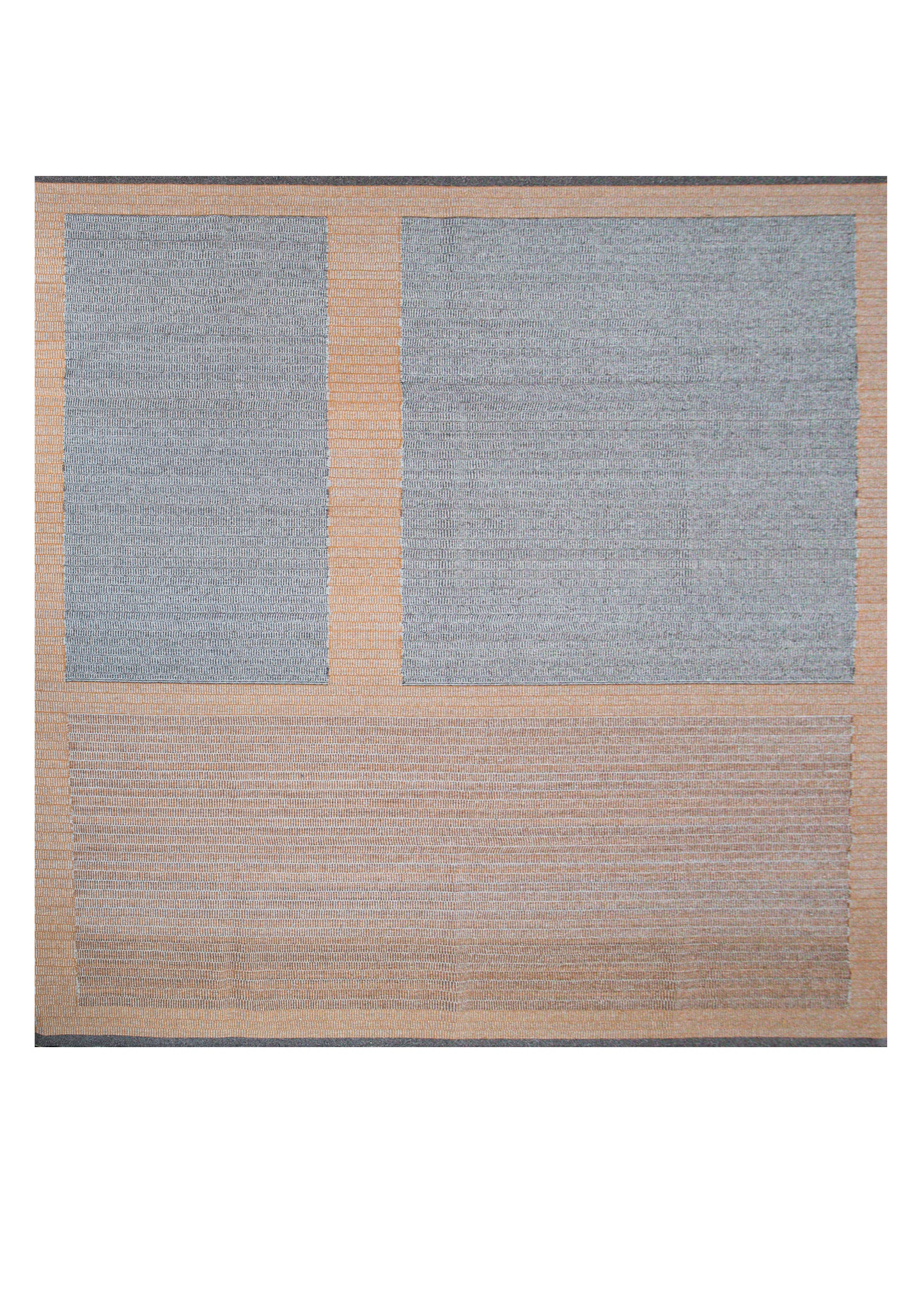 TAPETE CON CUADROS EN COLOR NARANJA Y CAFE